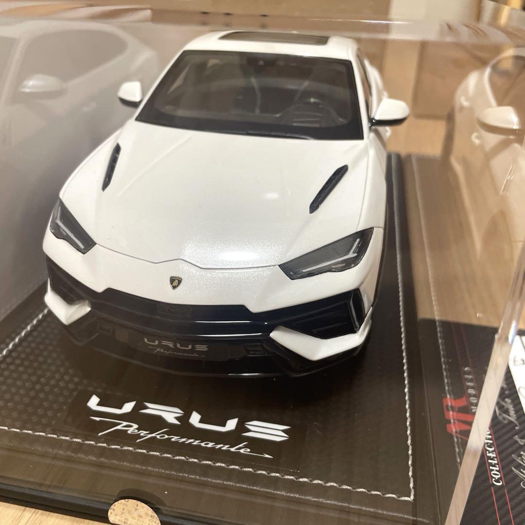 ランボルギーニ　ウルスペルフォルマンテ ミニカー