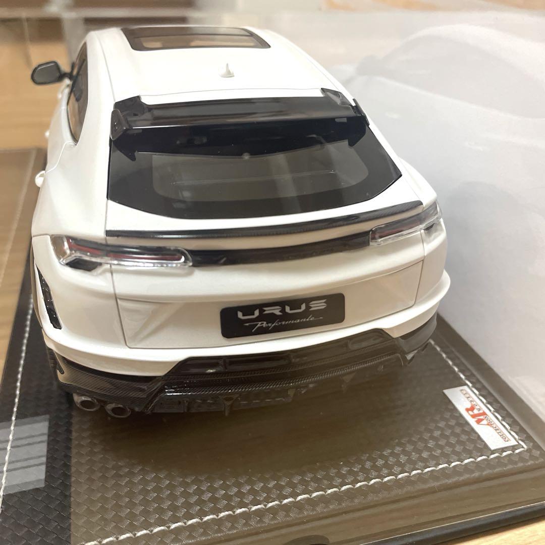 ランボルギーニ　ウルスペルフォルマンテ ミニカー