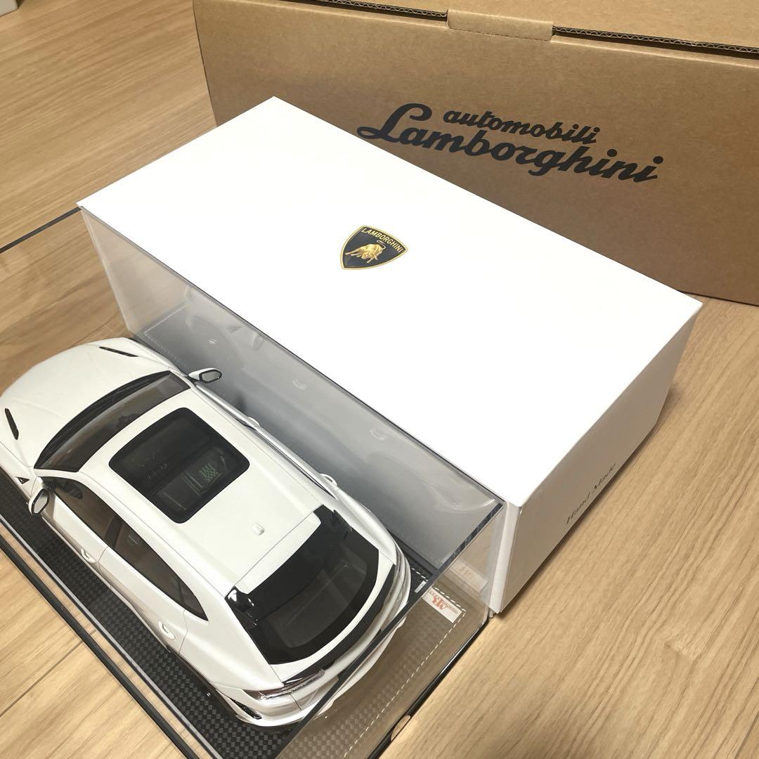 ランボルギーニ　ウルスペルフォルマンテ ミニカー