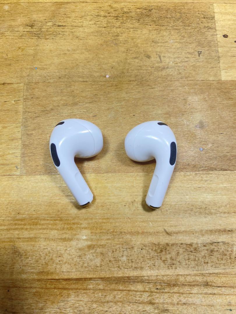 ri 　新品未使用　AirPods 第3世代本体Lightning Amazon.com: Apple AirPods with Lightning Charging Case (3rd
