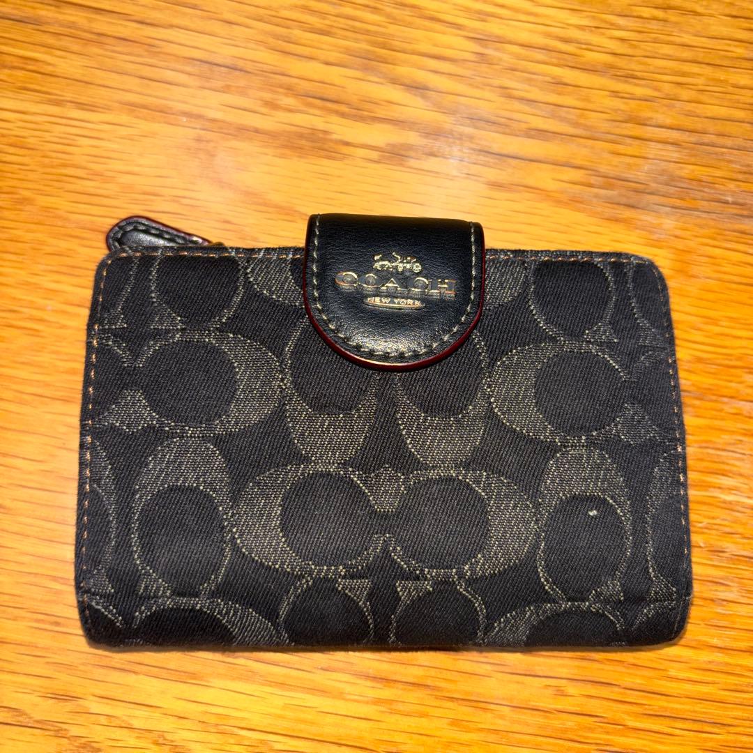 COACH 二つ折り財布 ブラック ロゴパターン