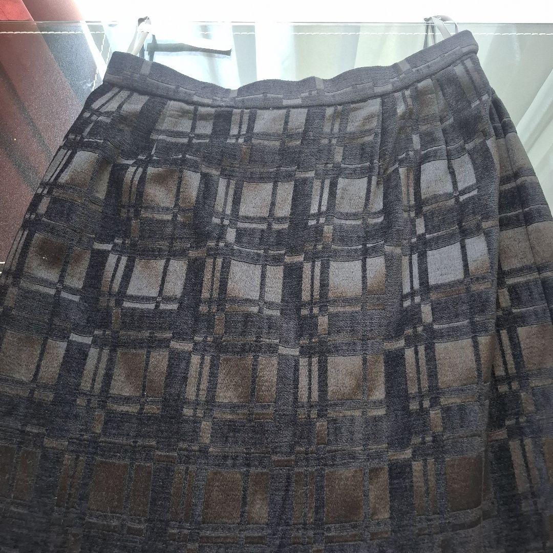 銀座マギー スーツ定価10万円以上