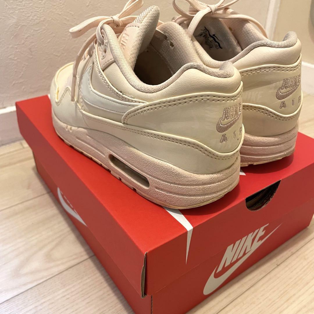 NIKE エアマックス　ピンク
