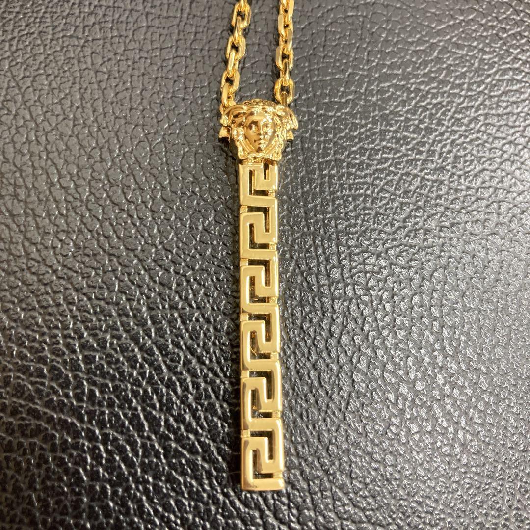 【VERSACE】ロゴ ペンダント ネックレス プレート VERSACE ネックレス ベルサーチ ヴェルサーチェ ブランド