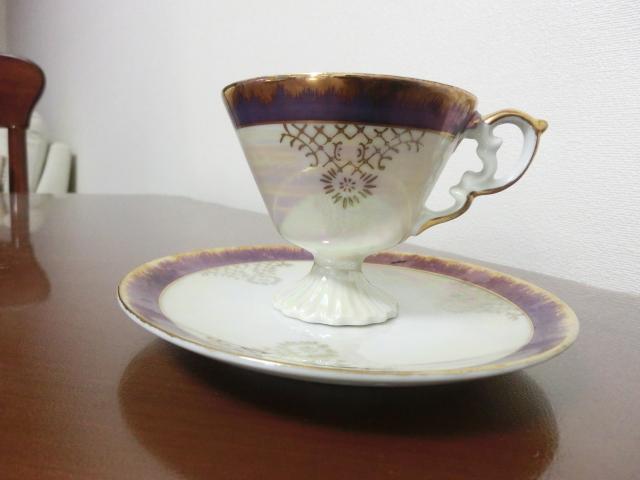 KAKAMUCHINA 背高カップ＆ソーサー2客 玉虫に輝く