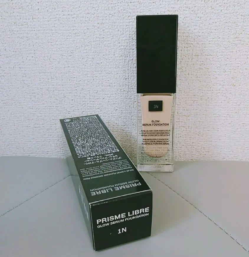 GIVENCHY プリズム リーブル グロウ セラムファンデーション 1N