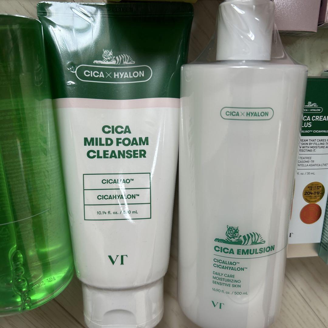 ぽりこさんお買い上げ！新品未使用　VT CICA スキンケアセット