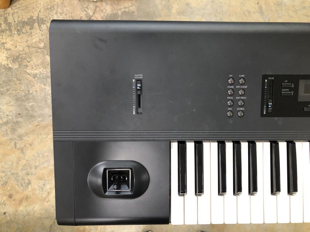 KORG M1 シンセサイザー　美品