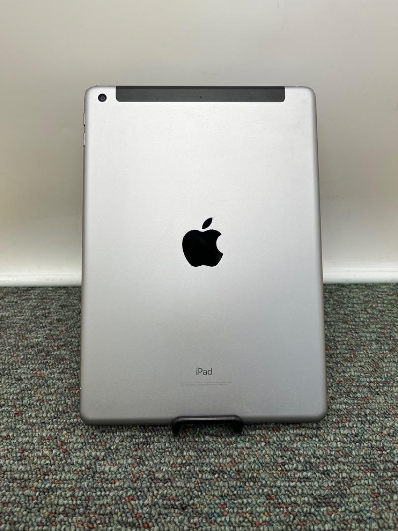 【美品】iPad5　第5世代　Wi-Fi+Cellular　simフリー　820 8,640円