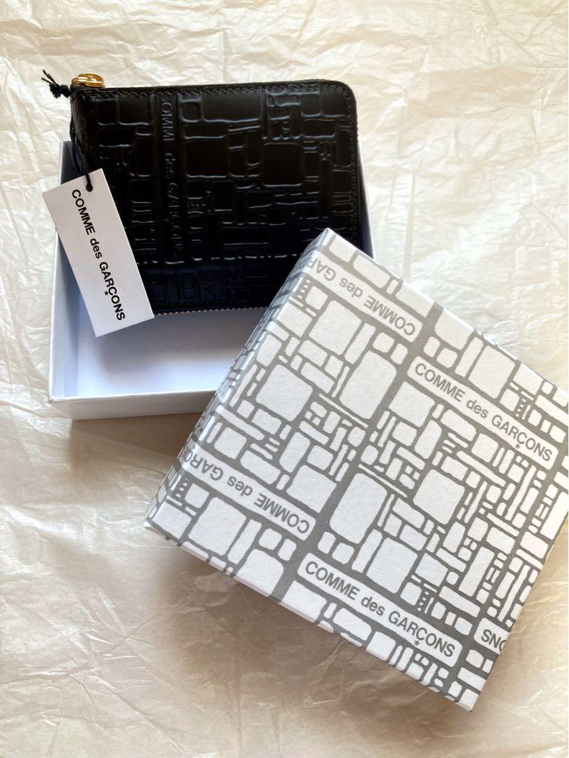 【新品未使用】【COMME des GARCONS】二つ折財布 SA7100