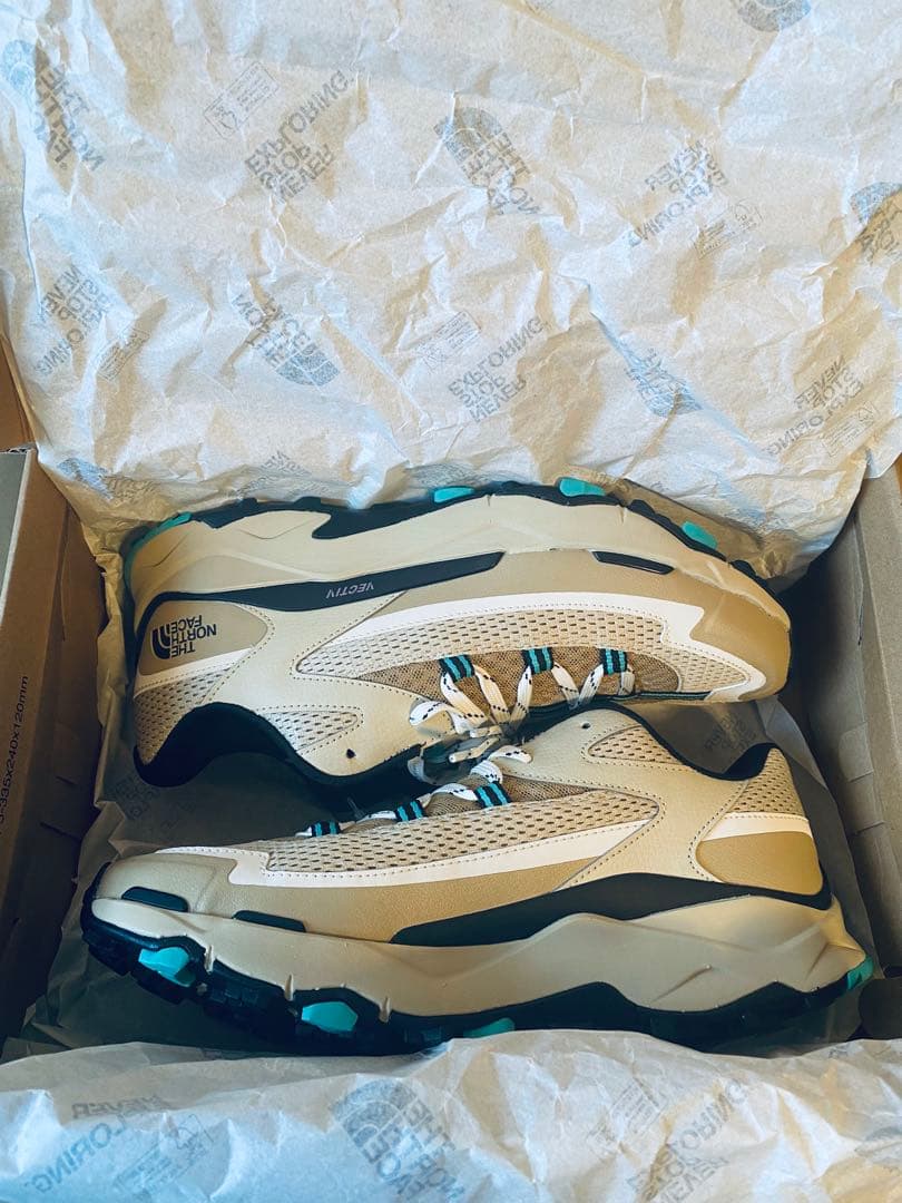 【新品】THE NORTH FACE スニーカー 28cm ベージュ/アクア 【新品】THE NORTH FACE スニーカー 28cm ベージュ/アクア