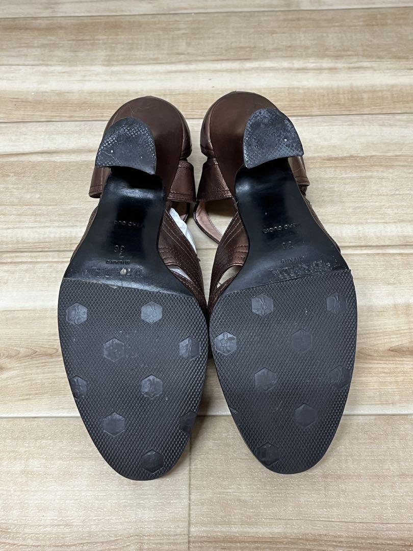 PRADA プラダ　ワンストラップパンプス