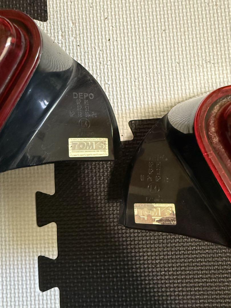 トムス　toms テールランプ　86 zn6