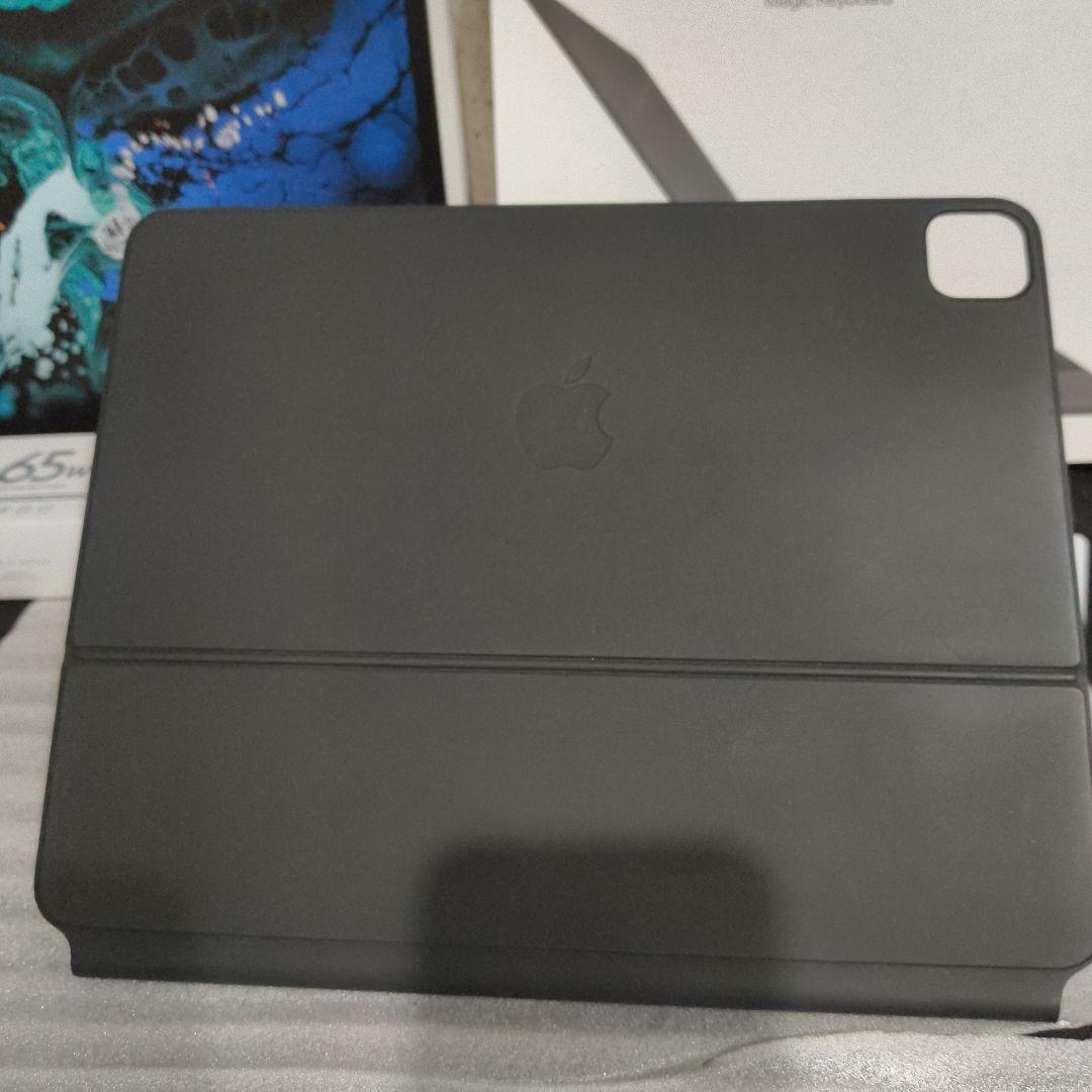 iPad Pro 12.9 第3世代256G＋マジックキーボード＋充電器＋ペン iPad Pro 12.9 第3世代256G＋マジックキーボード＋充電器＋ペン