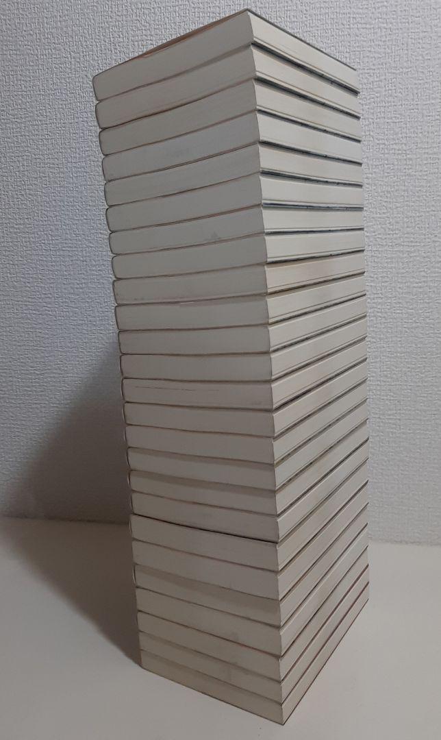 ジョジョの奇妙な冒険　1部～6部　文庫版　全50巻 +　関連本4冊