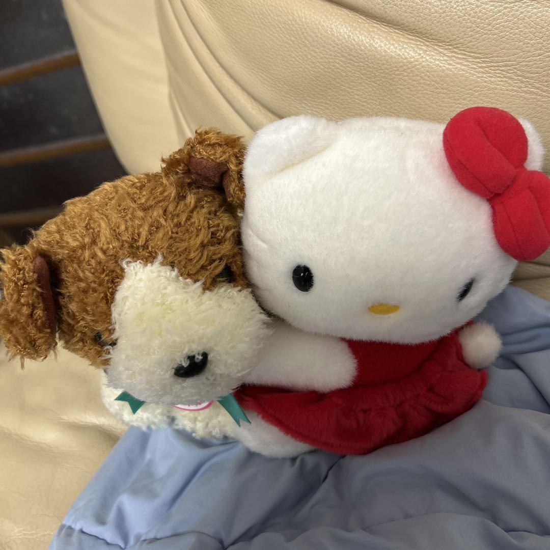 ハローキティと犬のぬいぐるみセット