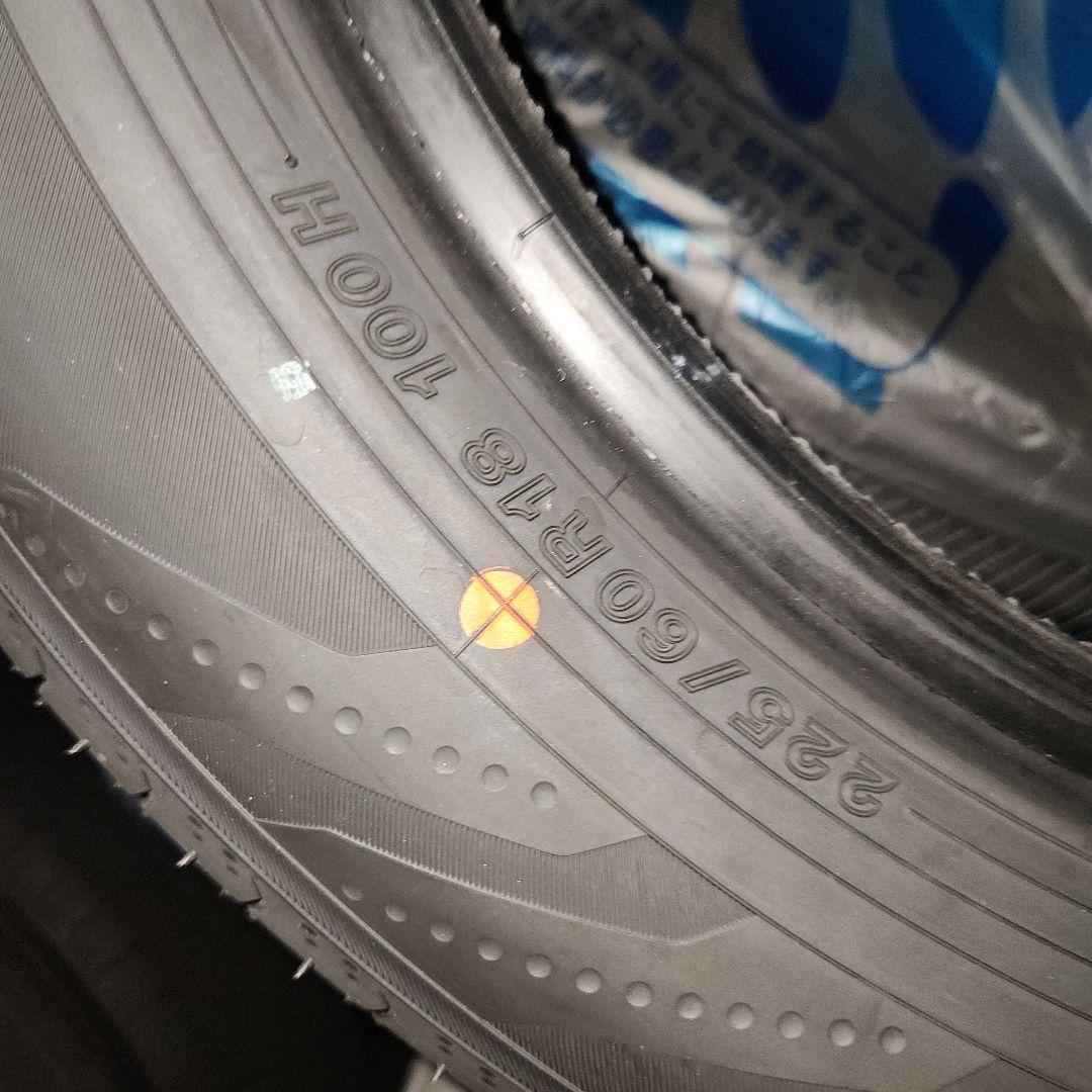 225/60R18　夏タイヤ　　ヨコハマ　YOKOHAMA