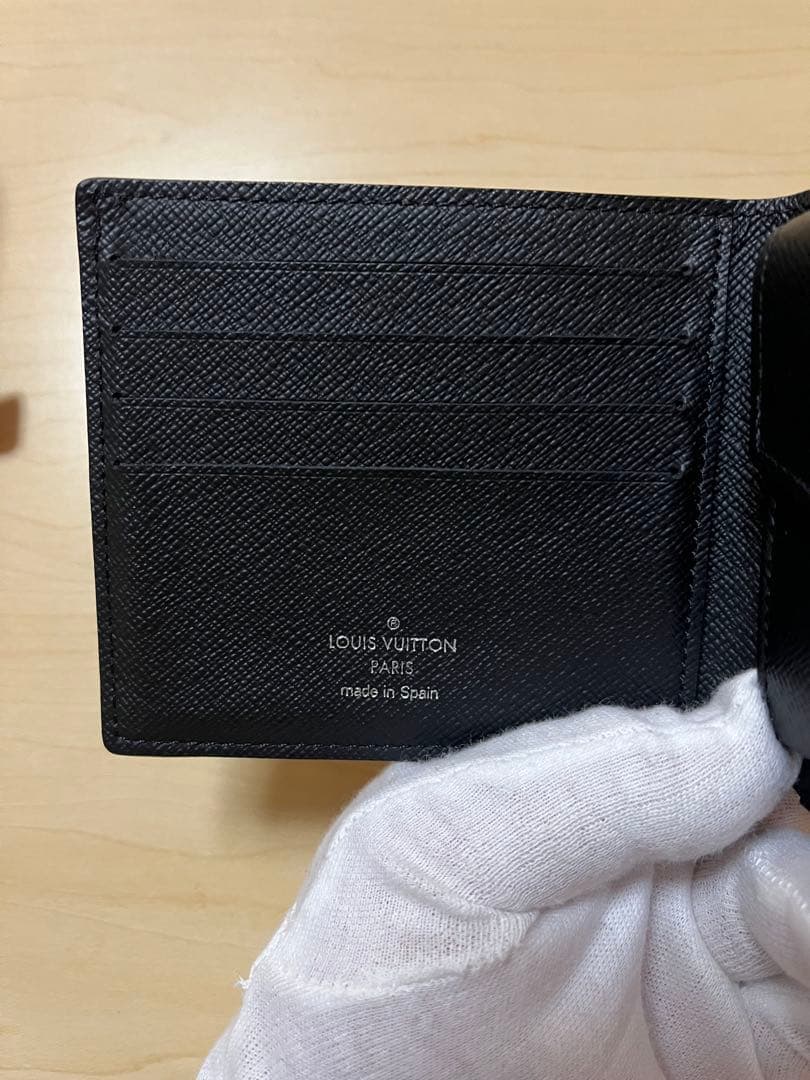 ルイヴィトン　ポルトフォイユマルコNM エピ　二つ折り財布