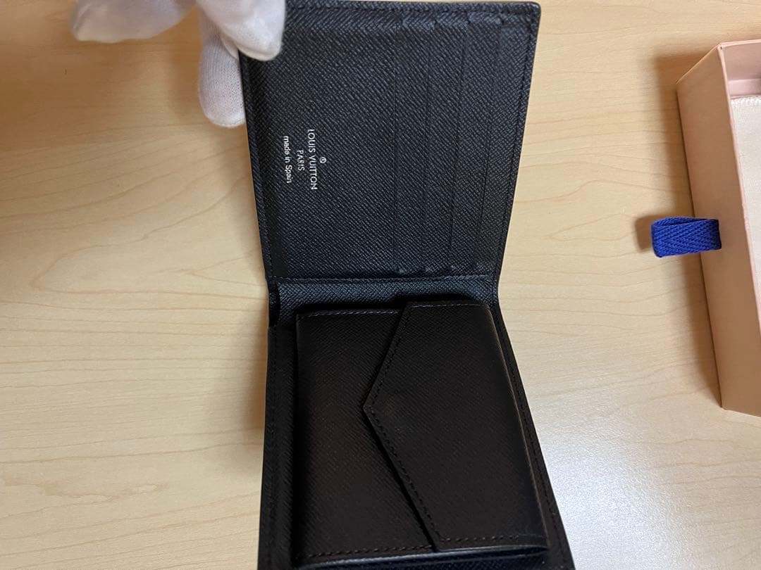 ルイヴィトン　ポルトフォイユマルコNM エピ　二つ折り財布