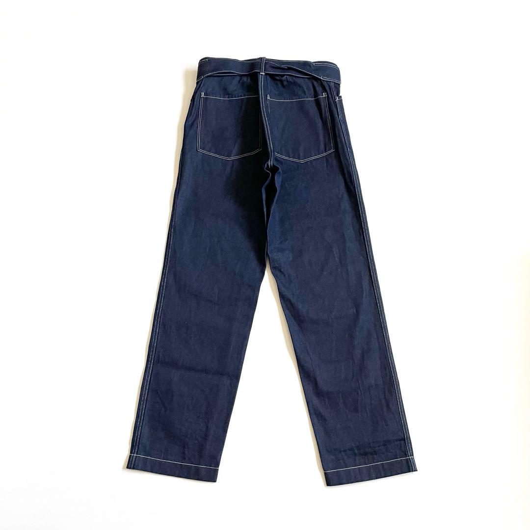 4731【極美品】コモリ ベルテッドパンツ M インディゴ　濃紺