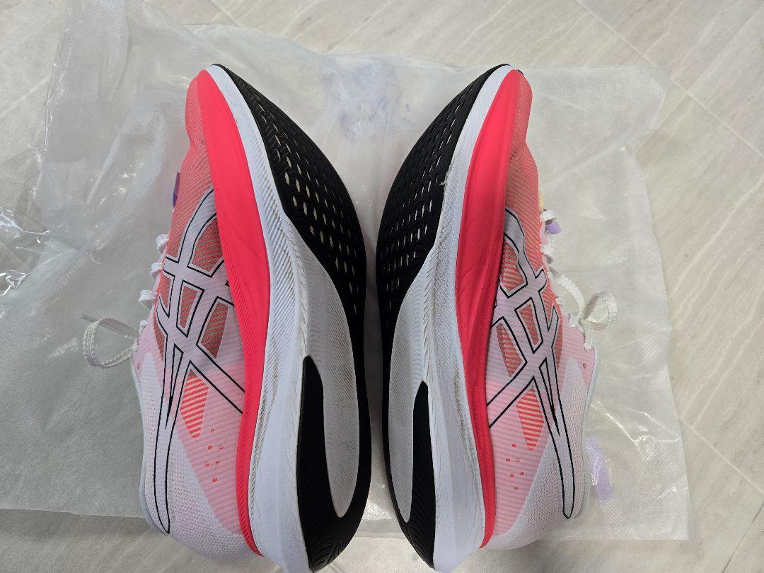 クリーニング済み　asics アシックス　ランニングシューズ　27.5 S4