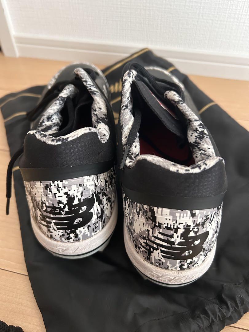 New Balance 迷彩柄スパイク 収納袋付き
