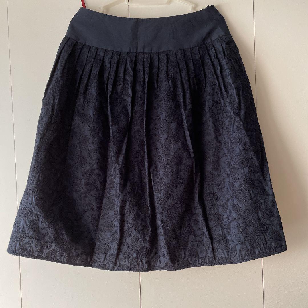 人気新品 美品 刺繍ペイズリー花柄 フレアプリーツスカート z6GPI-m34180995372 AMACA アマカ 特価即納
