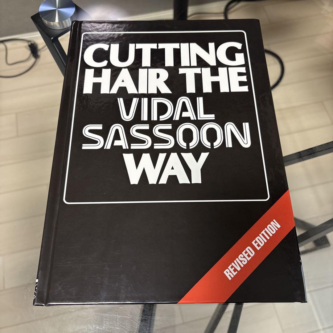 【希少美品】CUTTING HAIR THE VIDAL SASSOON WAY