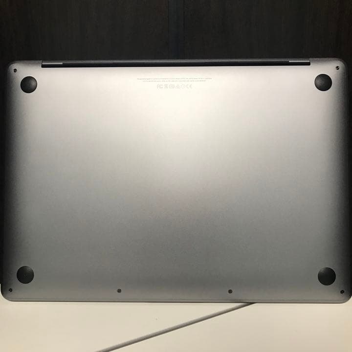 MacBook Pro 2016 13インチ 256GB タッチバーなし