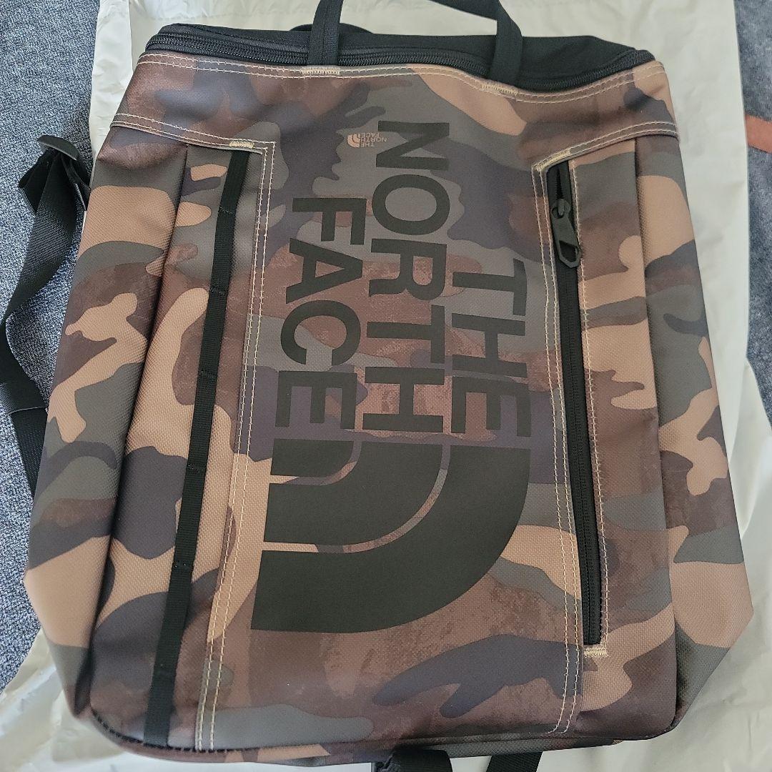 THE NORTH FACE 迷彩柄リュック　ノースフェイス