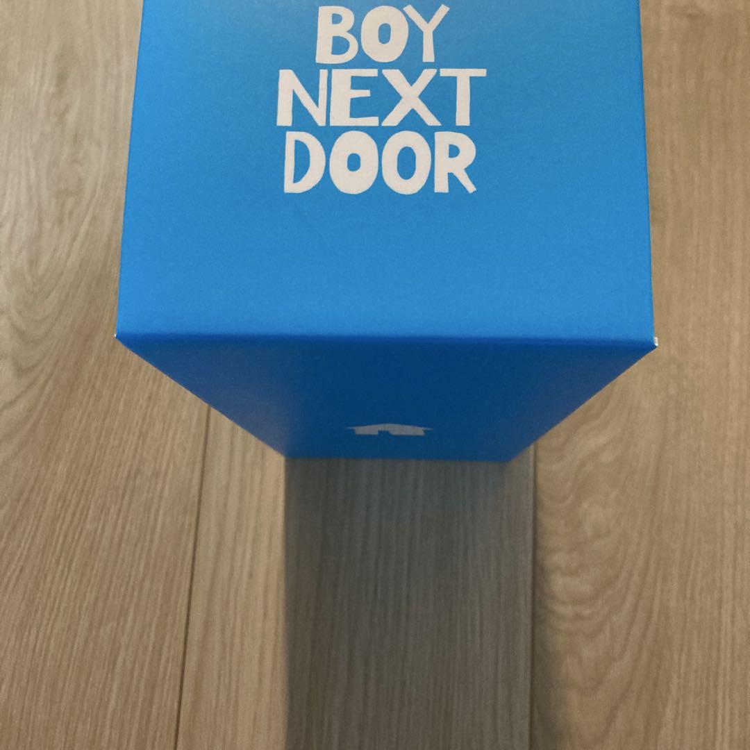 【新品未使用】BOYNEXTDOOR ペンライト　スタンド付