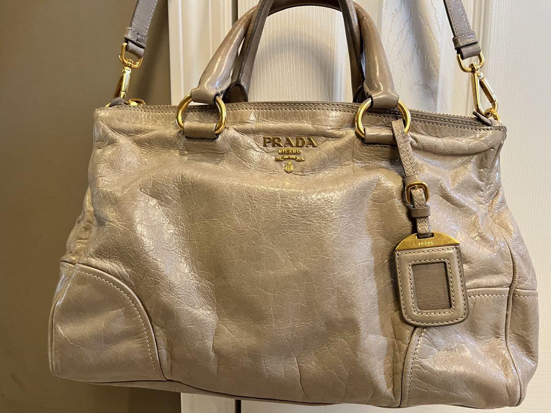 PRADA ベージュ レザー ハンドバッグ PRADA ベージュ レザー ハンドバッグオンライン ショップ