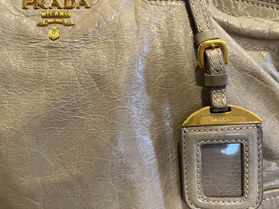 PRADA ベージュ レザー ハンドバッグ PRADA ベージュ レザー ハンドバッグオンライン ショップ