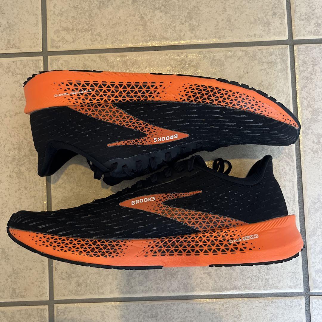 Brooks ブルックス ハイペリオンテンポ SIZE:28.5㎝