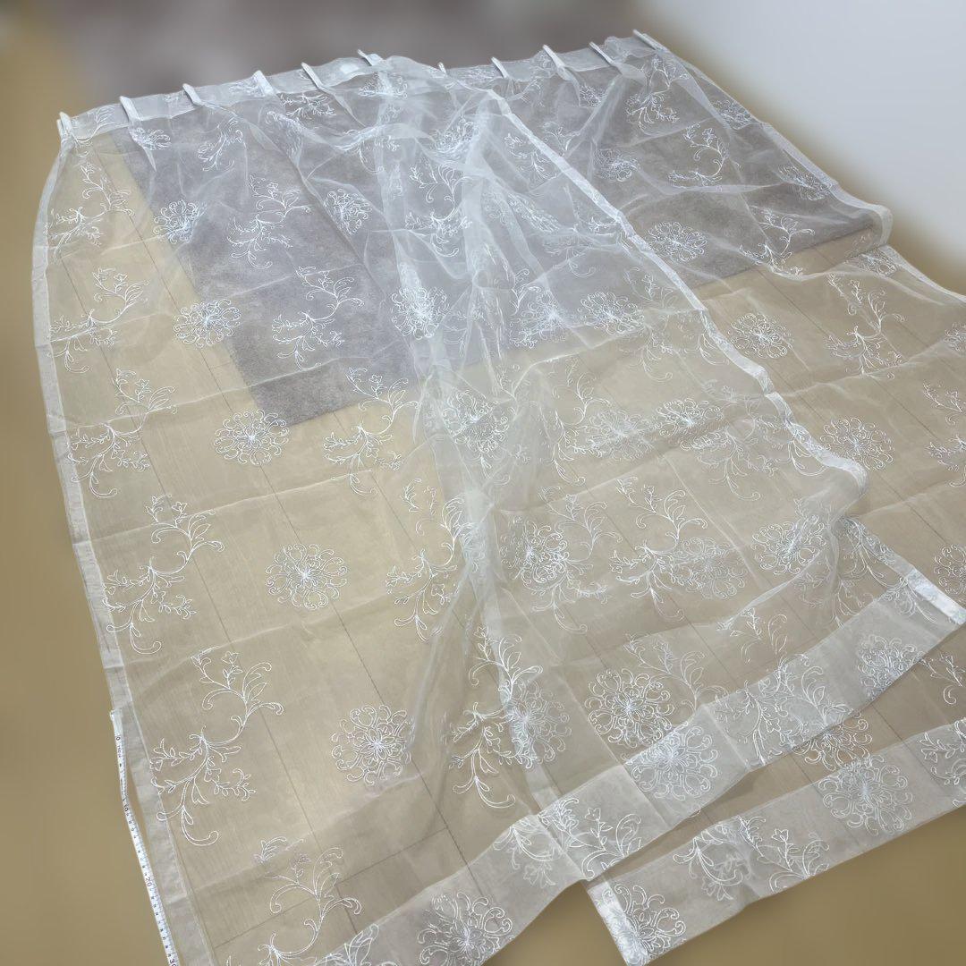 ニトリオーダーレースカーテン　刺繍シイナ横77センチ縦199センチ✖️2枚