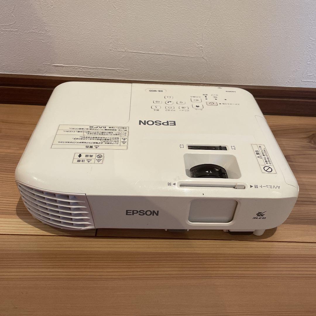 ホワイト系値頃 プロジェクタ EPSON EB-W05 PC周辺機器 PC/タブレットホワイト系¥12,420-shibuya-nob.com 正規店仕入れの プロジェクター EPSON EB-W05 プロジェクター