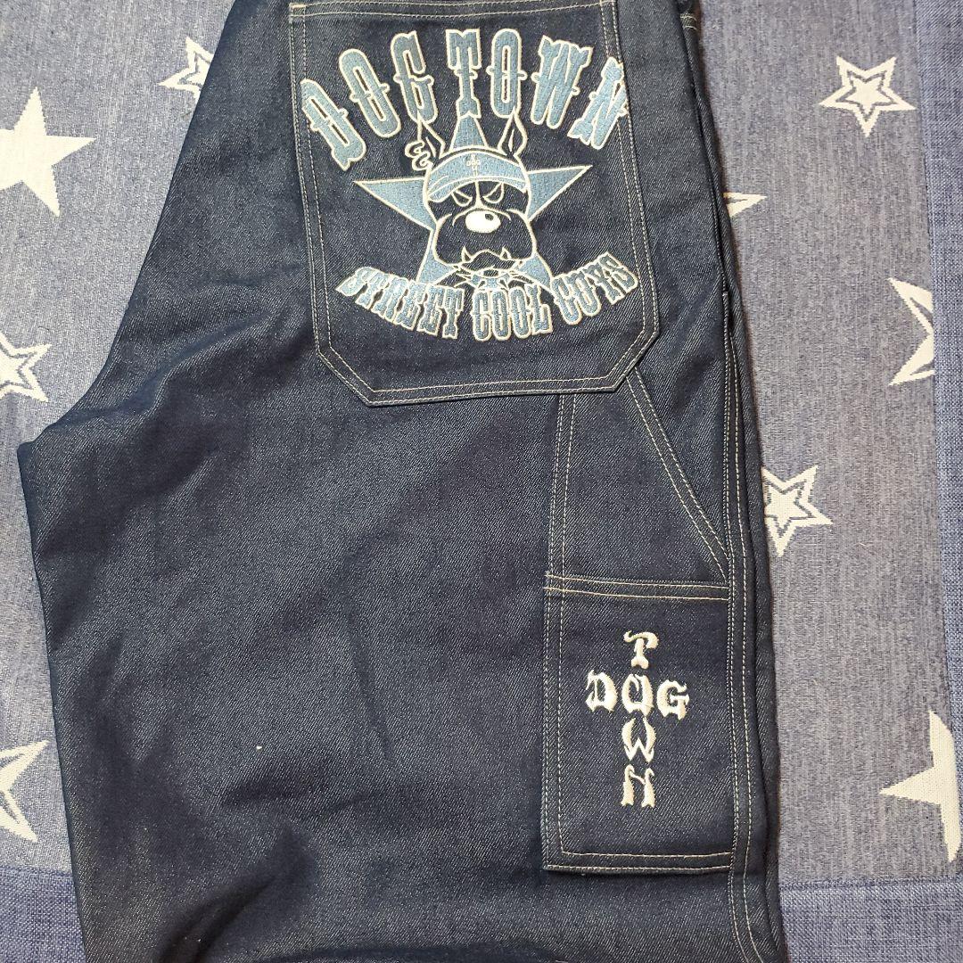 DOGTOWN 刺繍デニムパンツ - メルカリ