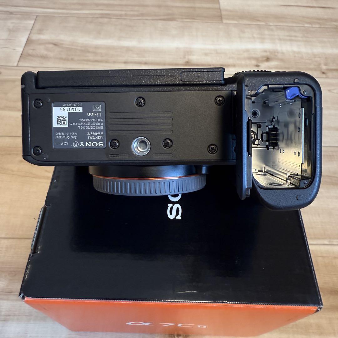 【ほぼ新品】純正バッテリ＋2個付　α7c2 ブラック　ショット数2197