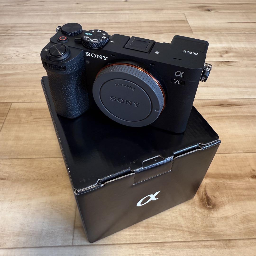 【ほぼ新品】純正バッテリ＋2個付　α7c2 ブラック　ショット数2197