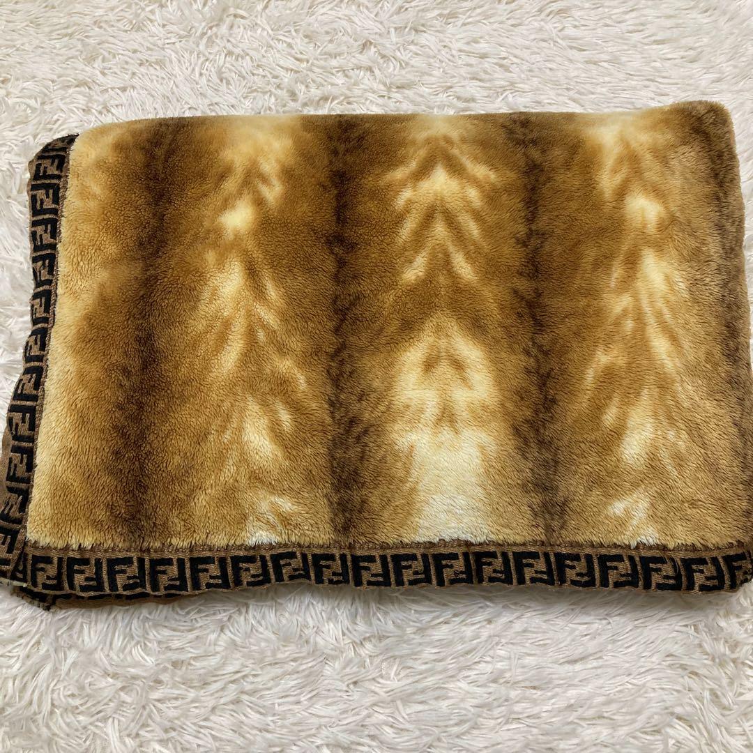 FENDI フェンディ ニューマイヤー ハーフ毛布 未使用新品箱付 廃