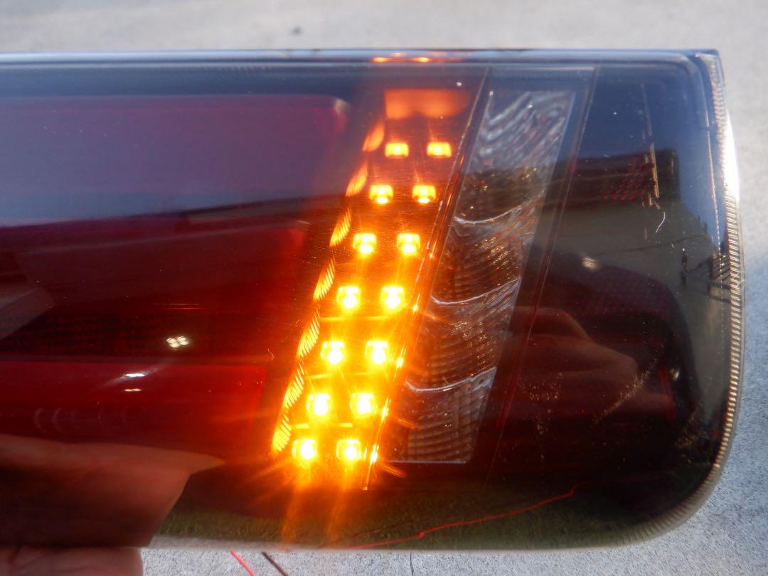 送料込　VALENTI ヴァレンティ　200 ハイエース　LED テールライト