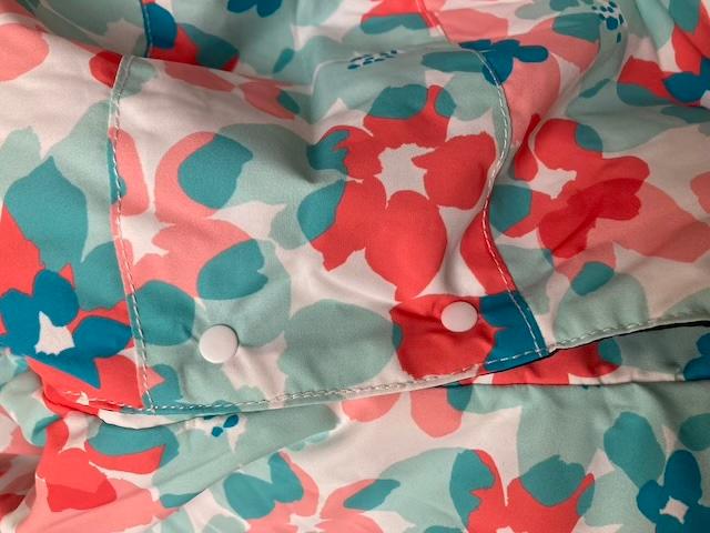 新品タグ付き/スキーウェア/FABLICE/ファブリス/160サイズ/女の子