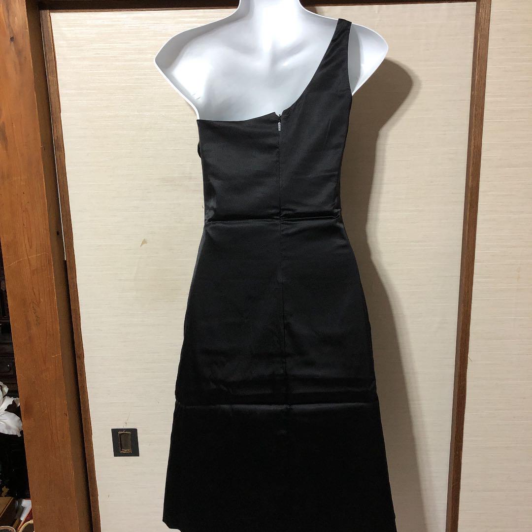 新品⭐︎ヴェルサス ワンショルワンピース