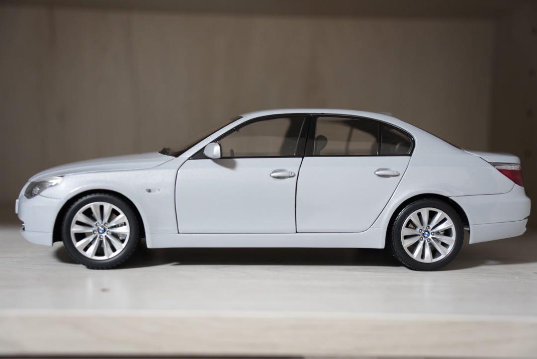 【そう】京商　1/18 BMW 550i Sedan パールシルバー