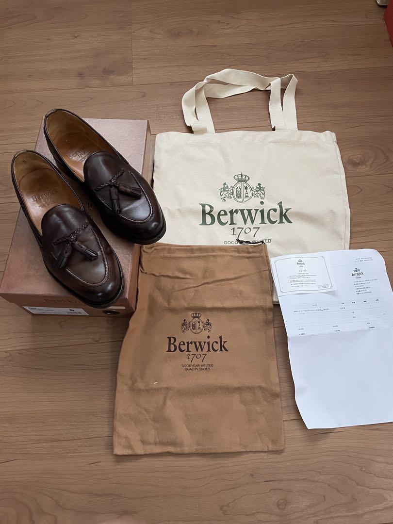 Berwick ダークブラウン タッセルローファー