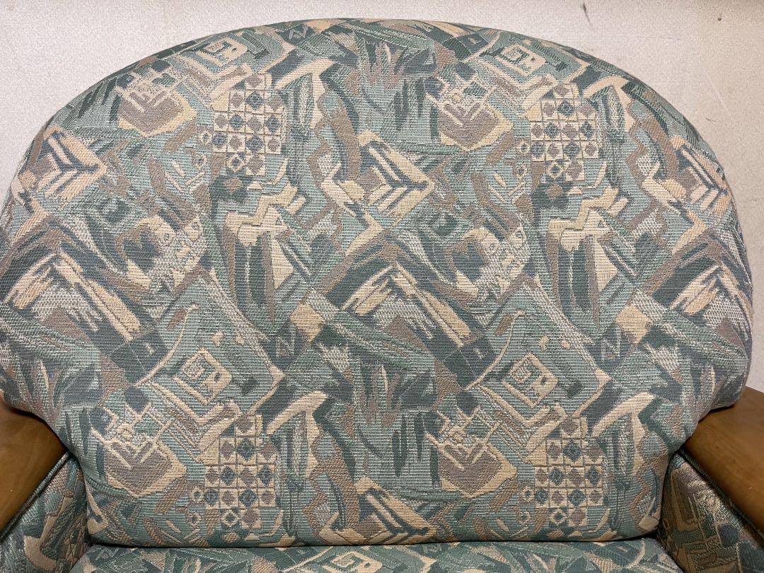 【愛知周辺手渡し大歓迎】【美品】 カリモク　回転式　シングルソファー