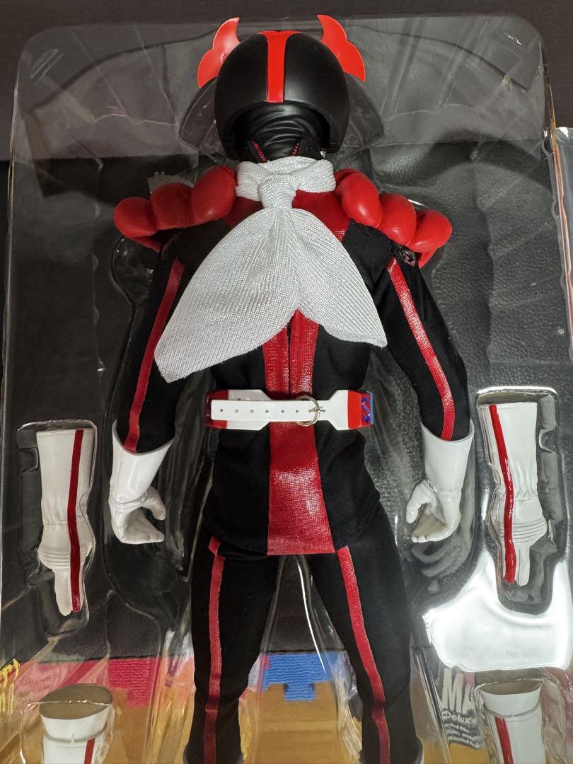 開封品　メディコム・トイ RAH 仮面ライダーストロンガー デラックスタイプ