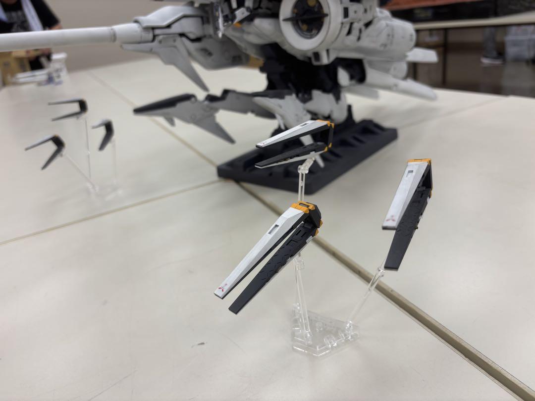 HGUC ガンダム　デンドロビウム　プラモデル塗装済み完成品