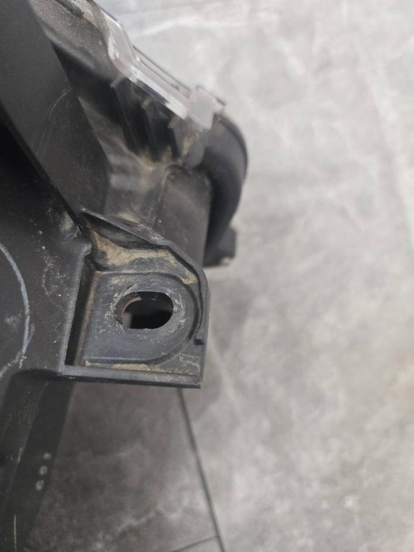 トヨタ　210系　クラウン　ヘッドライト　助手席