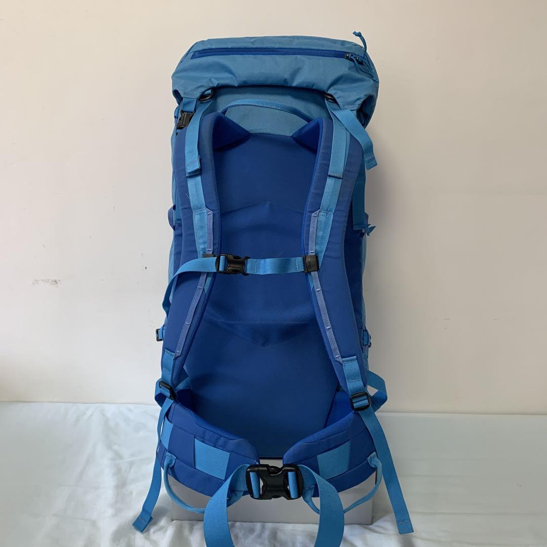Patagonia アセンジョニスト55L 青